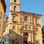 Apartmán Piso En El Emblematico Barrio Antiguo De *